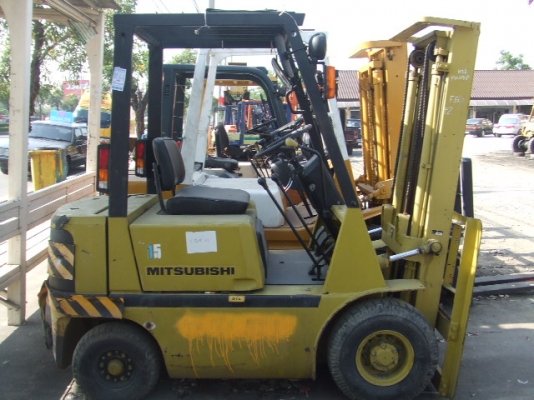 ขายถูก รถยกขนาด 1.5 ตัน เครื่องเบนซิล ยกสูง 3 เมตร