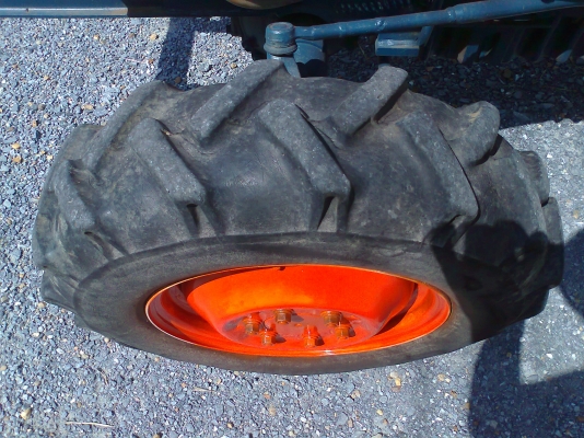 ขายรถไถ KOBUTA L2402DT 4x4WD พร้อมผาน4 ขายรถไถ KOBUTA L2402DT 4x4WD พร้อมผาน4