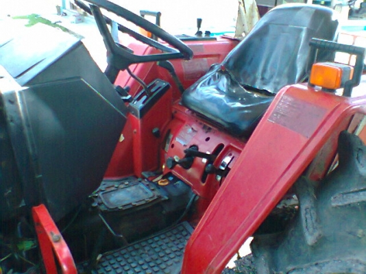 ขายรถไถเล็ก ยันมาร์ F 24 D  4 WD สภาพดีเก่าเก็บ