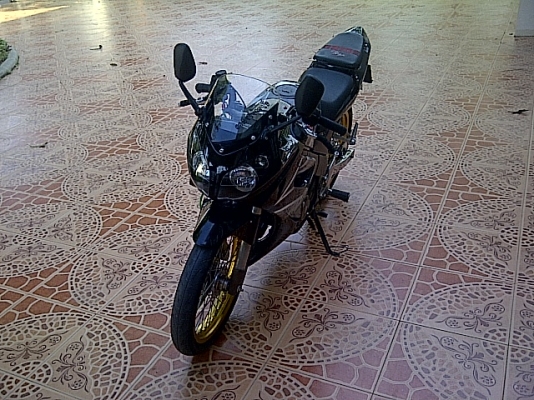 CBR 150 ปี49 ไมล์เหลือง สีดำแรงๆ 36,500บาท