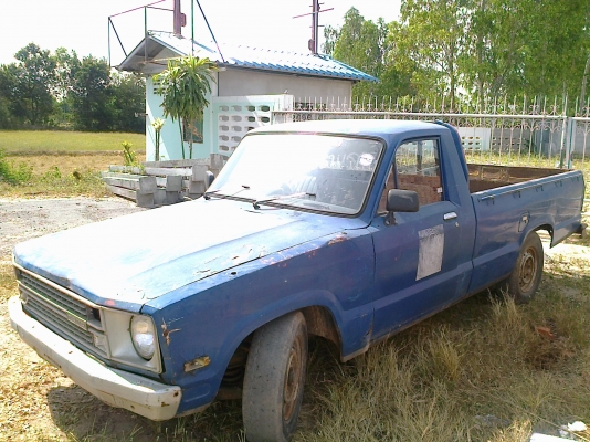FORD COURIER 1600 MT เบนซิล สภาพดีพร้อมใช้งาน เครื่องดี ภายในเก๋งอุปกรณ์ครบ กระบะมีผุบ้างเล็กน้อย ช่วงล่างคัชซีไม่ผุ เอกสารทะเบียนครบพร้อมโอนครับ