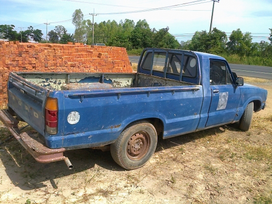 FORD COURIER 1600 MT เบนซิล สภาพดีพร้อมใช้งาน เครื่องดี ภายในเก๋งอุปกรณ์ครบ กระบะมีผุบ้างเล็กน้อย ช่วงล่างคัชซีไม่ผุ เอกสารทะเบียนครบพร้อมโอนครับ