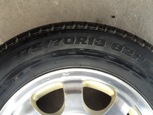 ขายแม็กขอบ13 4รู100 พร้อมยาง 1ชุด