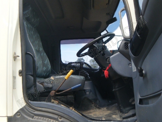 รถบรรทุก 10 ล้อดั๊มพ์ ยี่ห้อ HINO MEGA 320 แรงม้า มีหัวลำโพงระบบลากจูง