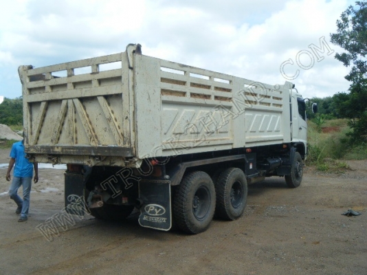 รถบรรทุก 10 ล้อดั๊มพ์ ยี่ห้อ HINO MEGA 320 แรงม้า มีหัวลำโพงระบบลากจูง