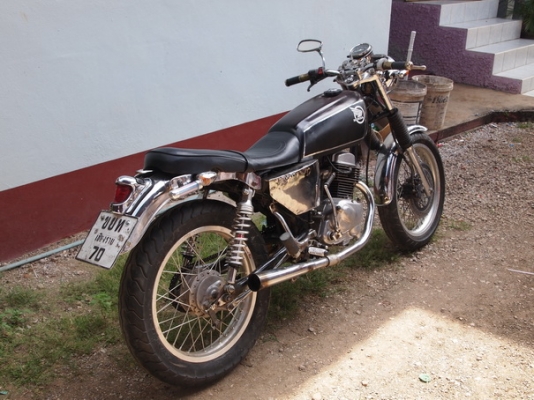 ขายรถ Honda CM125cc. แต่งแนว Cafe  Racer  มีทะเบียนพร้อมโอน