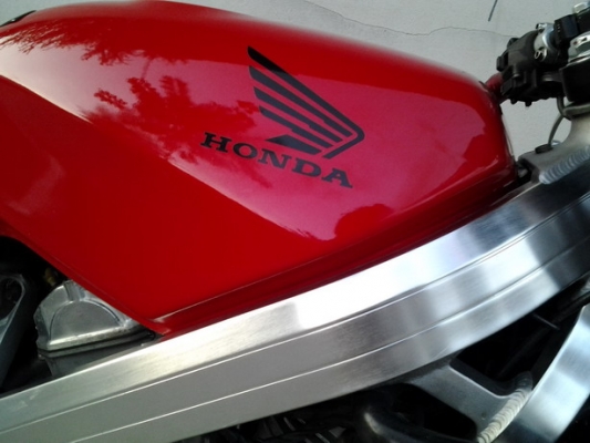 เอาใจคนงบน้อย //// honda Bros400 + ทะเบียนโอนขนส่ง สภาพสวยๆ /////