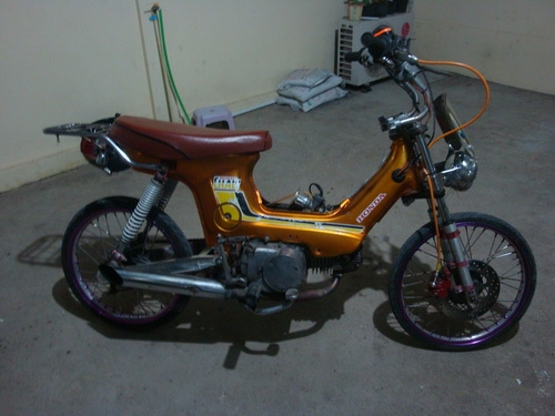 ขายชาลีครับ