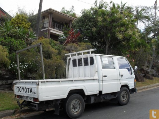 ต้องการซื้อ Toyota Dyna Double Cab ต้องการซื้อ Toyota Dyna Double Cab