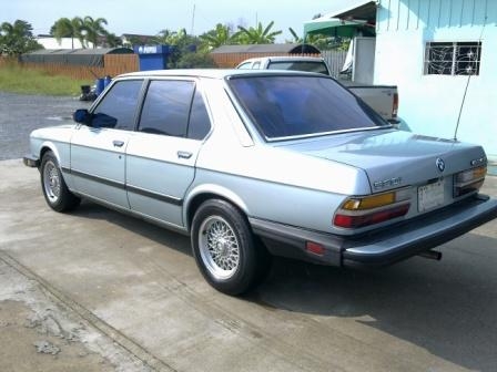 E28 สวยๆ สมบูรณ์ เครื่องเดิมวางแก็สแล้ว เก่าเก็บครับ