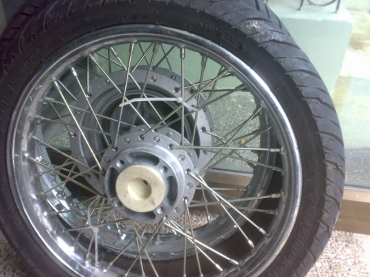 ขายล้อ Fino พร้อมยางราคา1700 สภาพล้อ100\% ขายล้อ Fino พร้อมยางราคา1700 สภาพล้อ100\%