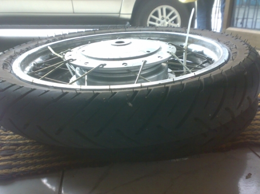 ขายล้อ Fino พร้อมยางราคา1700 สภาพล้อ100\% ขายล้อ Fino พร้อมยางราคา1700 สภาพล้อ100\%