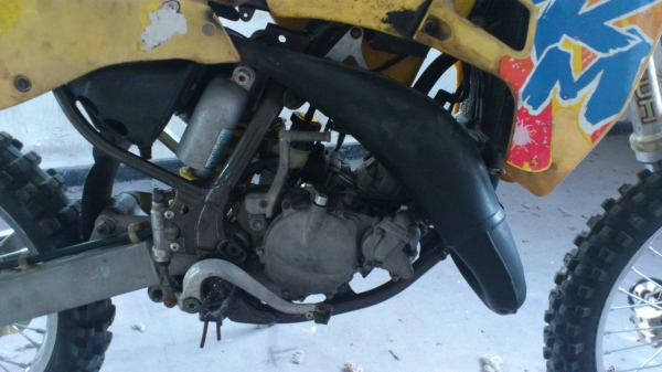 ขาย รถวิบาก Suzuki RM125cc แรงสั่งได้ดั่งใจ มีเครื่องให้สองตัว ตัวนึงมีใบอินวอยนำเข้า สภาพตามรูป สนใจโทร 0875533323 ขาย รถวิบาก Suzuki RM125cc แรงสั่งได้ดั่งใจ มีเครื่องให้สองตัว ตัวนึงมีใบอินวอยนำเข้า สภาพตามรูป สนใจโทร 0875533323