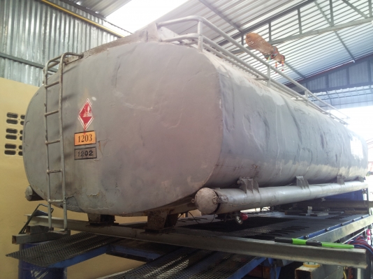 ถังน้ำมัน 15000 ลิตร