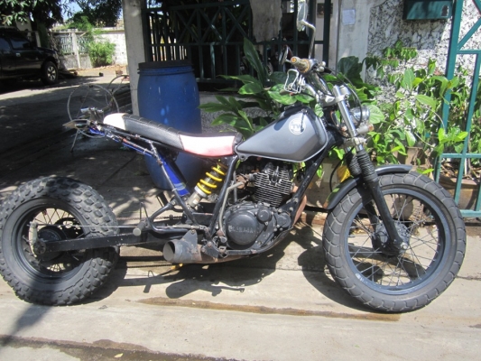 ขายด่วน yamaha TW200เจ้าของขายเอง เครื่องดี ทะเบียน/โอน