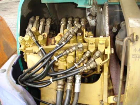 Komatsu PC40-7 นำเข้าจากญี่ปุ่น พร้อมไลน์หัวเจาะ ราคาไม่แพงครับ