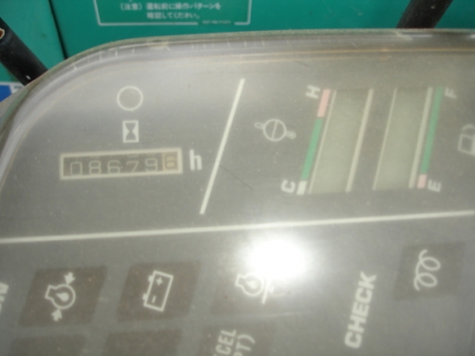 Komatsu PC40-7 นำเข้าจากญี่ปุ่น พร้อมไลน์หัวเจาะ ราคาไม่แพงครับ