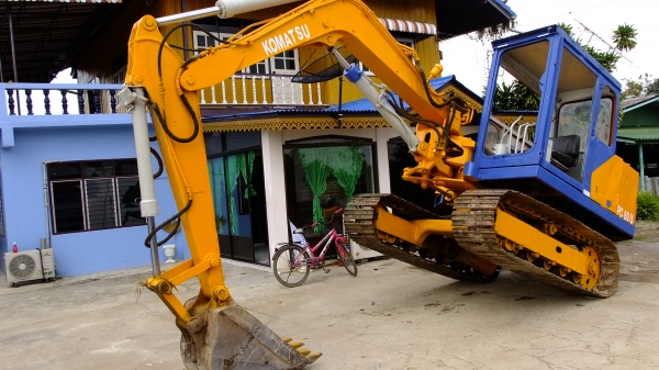 ขาย PC 60 - 1 U  ขายรถสภาบดีพร้อมใช้สักคัน มีรายหัวเจราะ รุ่น ตัว TOP รถพร้อมลงงานเช็กใหม่หมด