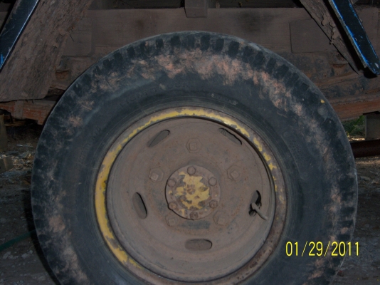 ขาย 6 ล้อ isuzu TL ช่วงสั้น  เครื่อง 85