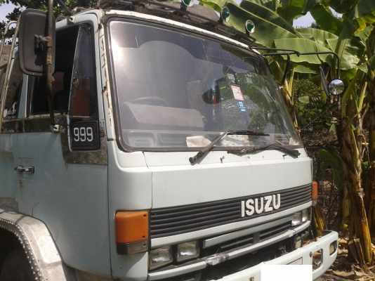 ขาย 6 ล้อ Isuzu rocky 165 กระบะ 6.5 m จัดแนนซ์ได้ 450000 มีบริการTel. 088-4501277