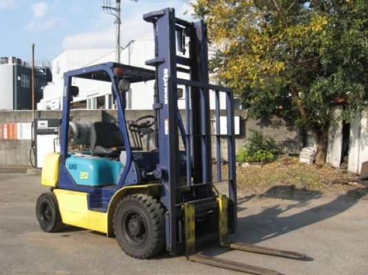 ขายฟอร์คลิฟต์ KOMATSU 2.0TON เสายกสูง 4 M ใช้งานได้ 2 ระบบ GASOLINE /LPG แท้จากญี่ปุ่น  สไลด์งาได้ซ้ายขวา นำเข้าจากญี่ปุ่น