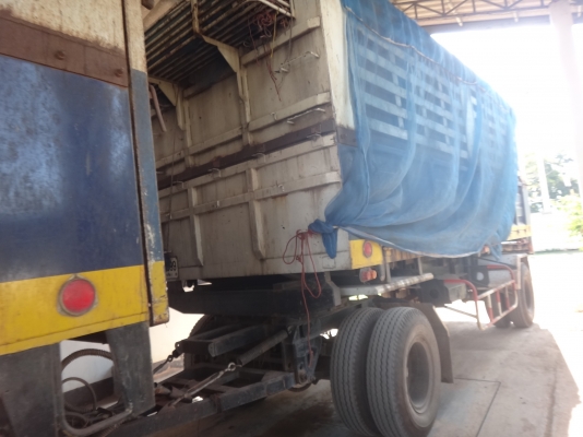 ขายด่วนรถสิบล้อสองเพลาดั้มพ์ พ่วง แม่-ลูก  NISSAN  UD  CW   พร้อมใช้งานตามปกติ