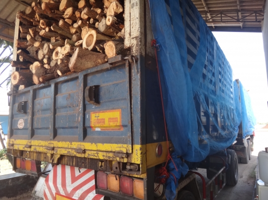 ขายด่วนรถสิบล้อสองเพลาดั้มพ์ พ่วง แม่-ลูก  NISSAN  UD  CW   พร้อมใช้งานตามปกติ