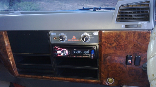 รถมิตซู 6 ล้อดั๊ม 240 แรงม้า ปี 53 รถวิ่ง 80000 กว่าโล ( รถห้างแท้ )