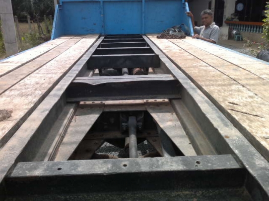 รถนิตสัน 10 ล้อ 2 เพลา ท้าลาด  230 แรงม้า