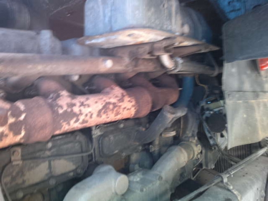 รถนิตสัน 10 ล้อ 2 เพลา ท้าลาด  230 แรงม้า