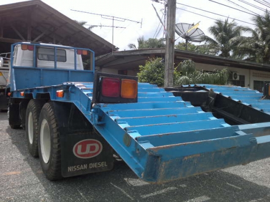 รถนิตสัน 10 ล้อ 2 เพลา ท้าลาด  230 แรงม้า