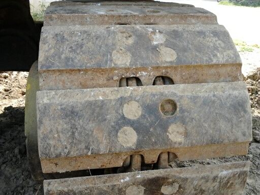 KOMATSU PC100-2บูมพิเศษ(เก่านอก)เดินบนคอนกรีตใด้+หัวคีบดอกบัว KOMATSU PC100-2บูมพิเศษ(เก่านอก)เดินบนคอนกรีตใด้+หัวคีบดอกบัว