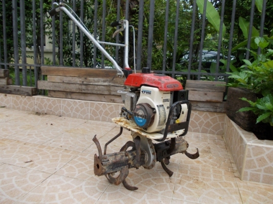 เครื่องพรวนดิน