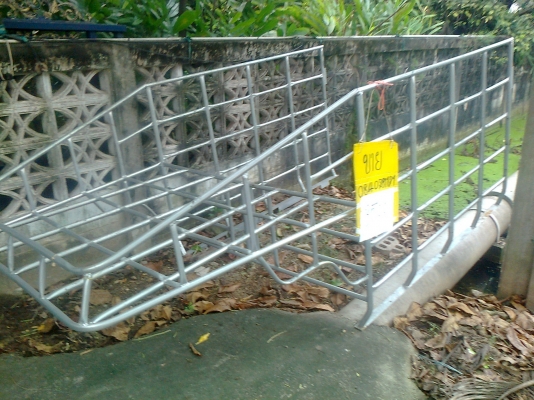 ขายคอกเหล็กครับ