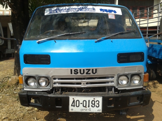 ขาย isuzu 6 ล้อ 110 แรง ks-22 รถห้างแท้ สภาพดีมาก