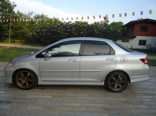 +++ขาย Honda city ปี2004 เกียร์ธรรมดา สภาพสวย+++