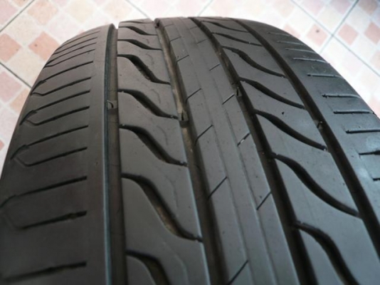 ขายยาง MICHELIN LC....205-60-16....ปี10+11 (1ชุด) ขายยาง MICHELIN LC....205-60-16....ปี10+11 (1ชุด)