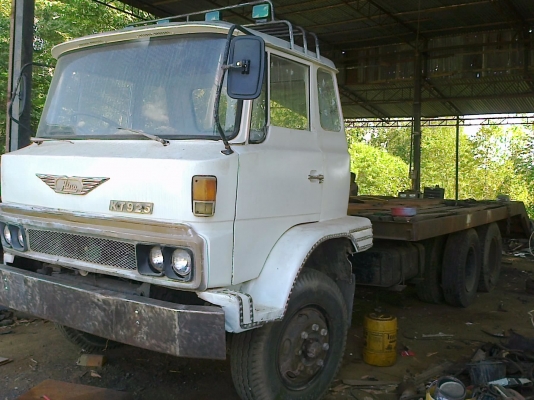 HINO KT 925 - 168 HP EH700 รถหางปลาสิบล้อเพลาเดียว ใช้ลาก PC 200 ได้เลยครับ เครื่องแห้งแรงดี หัวเก๋งบางไม่ผุ พวงมาลัยเพาเวอร์ ช่วงล่างคัชซีสวยไม่มีแตกไม่มีบวม ยางสภาพดี 70\% พร้อมใช้งาน เอกสารเล่มทะเบียนครบพร้อมโอนครับ