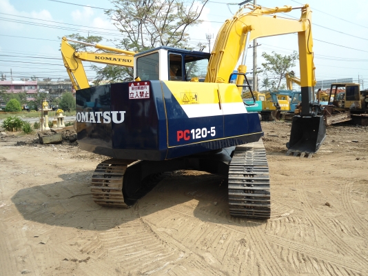 ขายรถแมคโครPC120-5 ไฟฟ้าครบ เอกสารอินวอย สภาพพร้อมใช้ สนใจติดต่อ บอย 085-156-2314