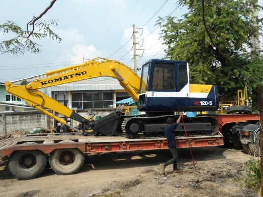 ขายรถแมคโครPC120-5 ไฟฟ้าครบ เอกสารอินวอย สภาพพร้อมใช้ สนใจติดต่อ บอย 085-156-2314