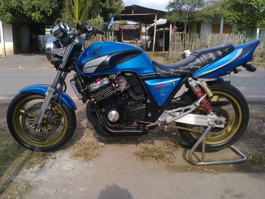 ลดราคาขายCB400ปี95V.Rอินวอย เครื่องดี เงียบกริป ราคา60000ครับรูปเยอะๆ