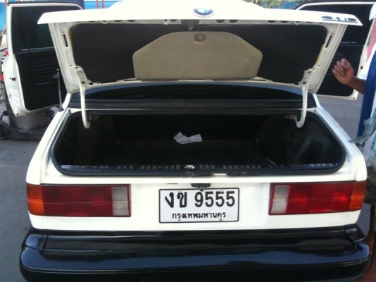 ขาย BMW E30 2 ประตู ปี 2527 เบาะหนัง ทั้งคัน ทะเบียน สวยครับ 9555 ขาย BMW E30 2 ประตู ปี 2527 เบาะหนัง ทั้งคัน ทะเบียน สวยครับ 9555
