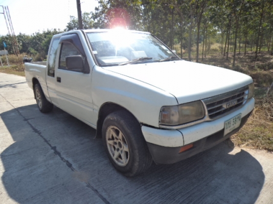 ขายรถอีซูซุแค็บปี38 สภาพสวยๆราคาถูกๆ พร้อมเครื่องเสียงชุดใหญ่