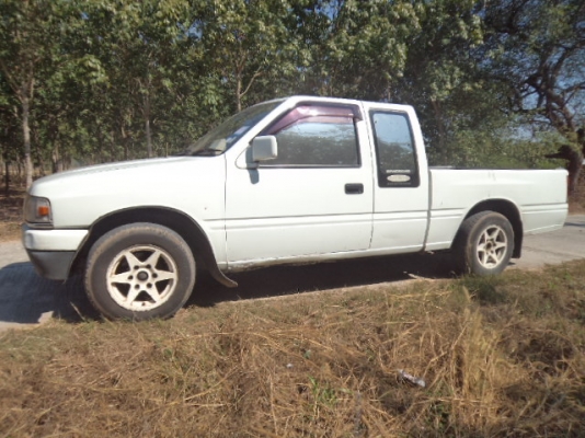 ขายรถอีซูซุแค็บปี38 สภาพสวยๆราคาถูกๆ พร้อมเครื่องเสียงชุดใหญ่