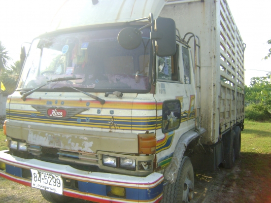 ขายรถ 10 ล้อ FL 176 เครื่อง HO7D 195 แรง ช่วงล่าง ZM กะบะ เหล็ก คอกสูง หัวมีพุบ้าง เครื่องดี2เพลาคัชชีดี