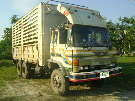 ขายรถ 10 ล้อ FL 176 เครื่อง HO7D 195 แรง ช่วงล่าง ZM กะบะ เหล็ก คอกสูง หัวมีพุบ้าง เครื่องดี2เพลาคัชชีดี