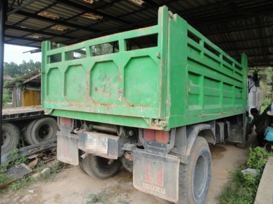 ISUZU  FRR  6 ล้อดั้ม  หัวเดิม  เครื่องเดิม  คัซซีสวยตลอดแนวค่ะ