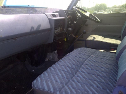 ขายรถบรรทุก NPR ขายรถบรรทุก NPR