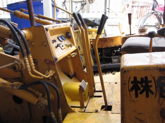 ขาย-รถหน้าตัก หลังขุด KOMATSU D10: แทรคเหล็ก ตีนไก่ ขาย-รถหน้าตัก หลังขุด KOMATSU D10: แทรคเหล็ก ตีนไก่