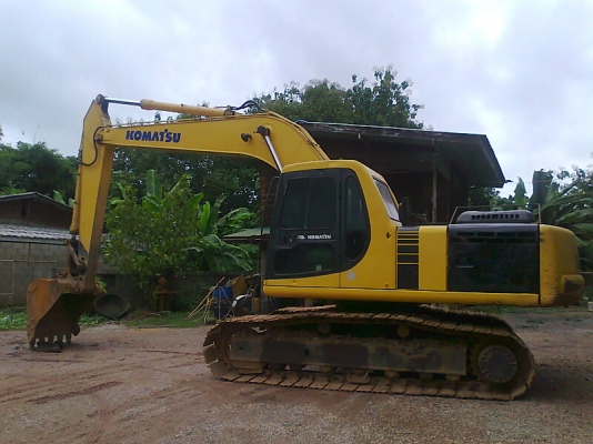 ขายด่วน!..รถขุด KOMATSU PC200-6 รถสวย พร้อมใช้ มีเล่มทะเบียน.